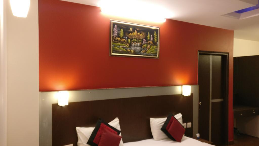 Hotel Vishal residencia Nueva Delhi Exterior foto