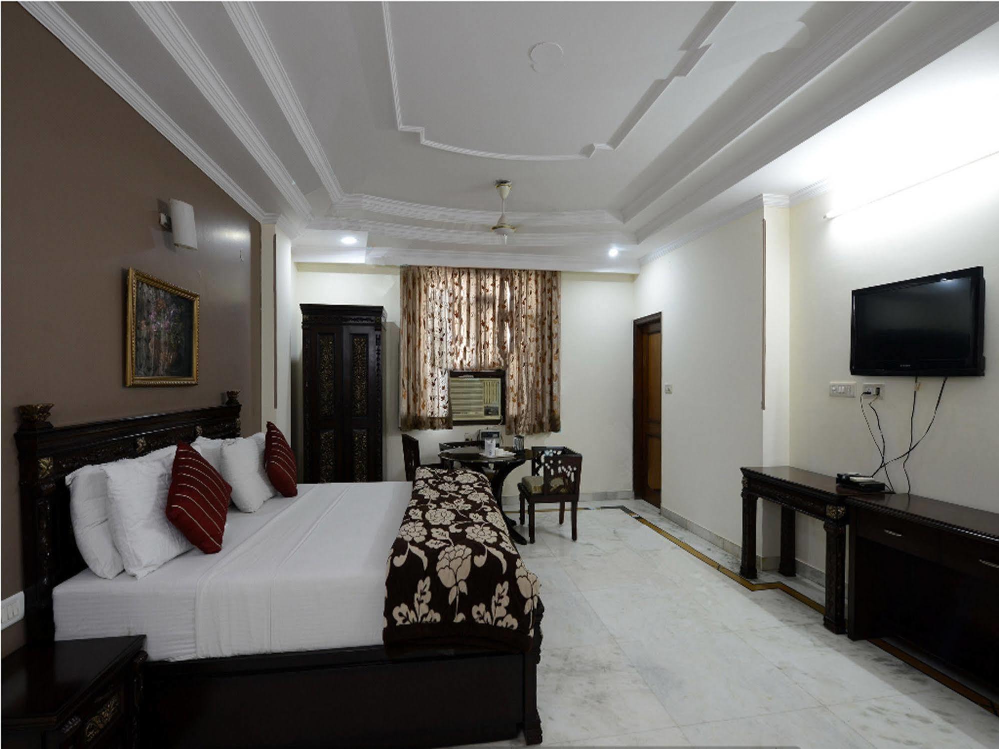 Hotel Vishal residencia Nueva Delhi Exterior foto