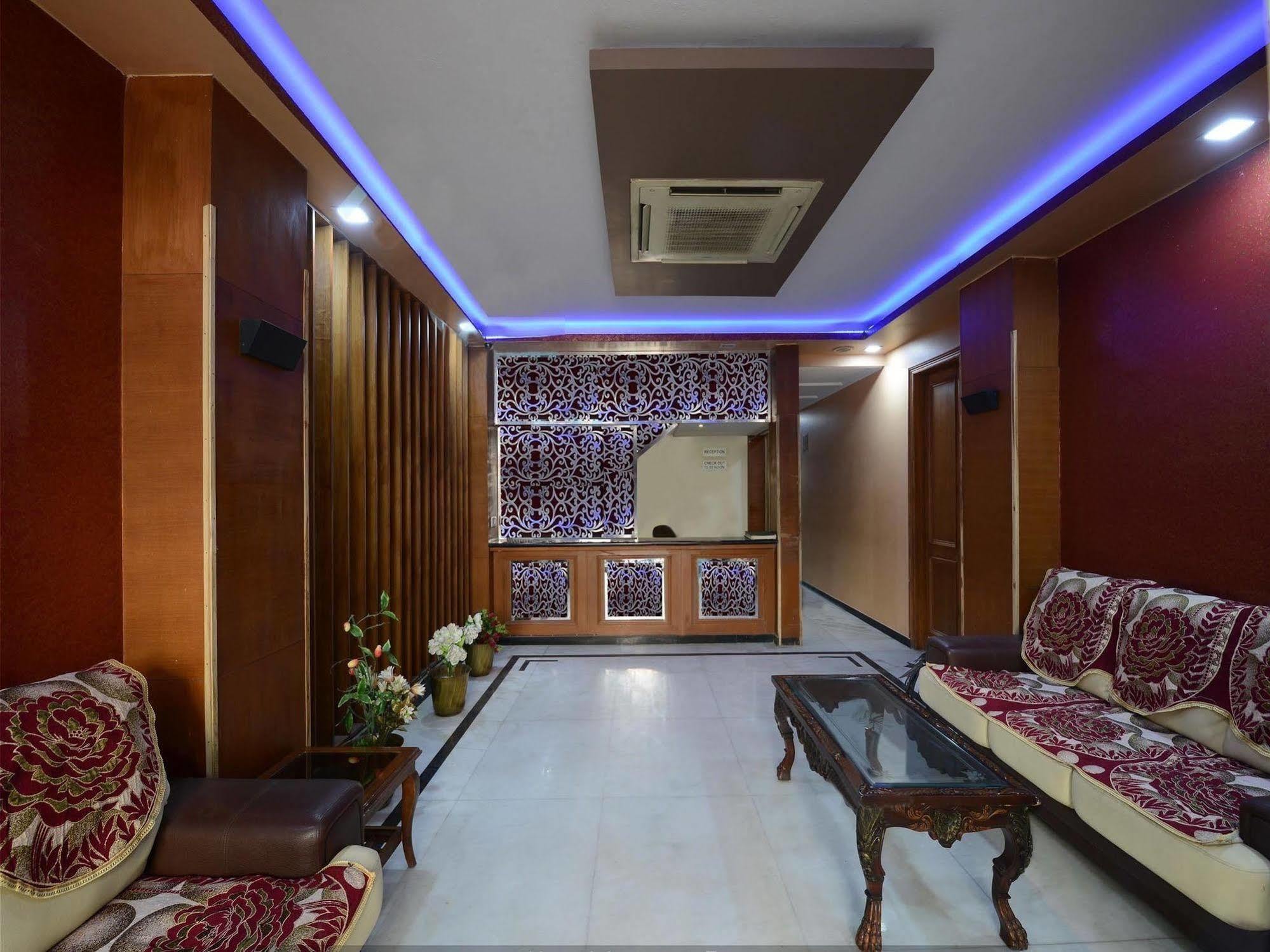 Hotel Vishal residencia Nueva Delhi Exterior foto